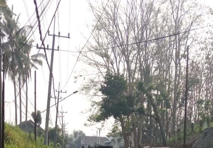 Pembangunan Drainase Jalan Raya Nongkosewu Poncokusumo (foto W2)